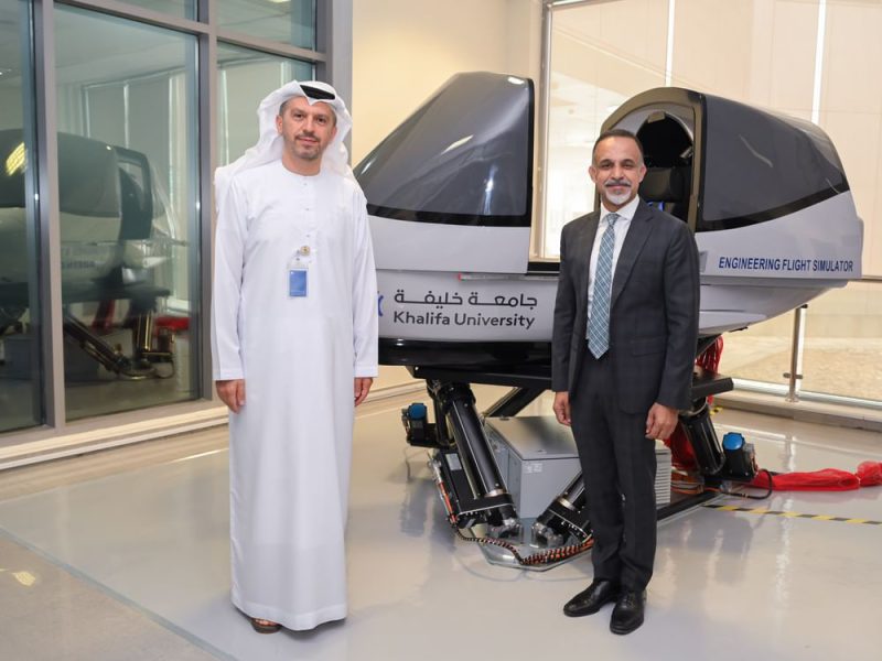 جامعة خليفة توفر جهاز محاكاة الطيران من “بوينغ” لدعم طلبة الهندسة