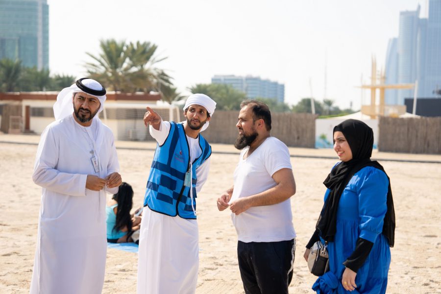 بلدية مدينة أبوظبي تنظم حملات تفتيشية على الشواطئ والجزر للحفاظ على مظهر المدينة
