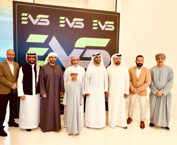 عبدالعزيز النعيمي يفتتح أول فرع لشركة “EVS” لصيانة السيارات الكهربائية في عجمان