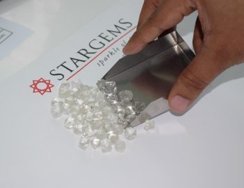 مجموعة ستار جمز تُحقق انجازًا بارزاً في تحسين شفافية صناعة الماس بتبني نظام “أوتو سكان بلس”