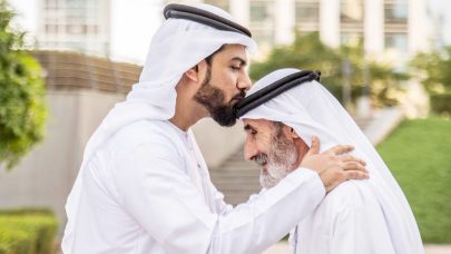 “كبار المواطنين” الأكثر سعادة في الإمارات.. و5 عوامل تعزز رفاهيتهم