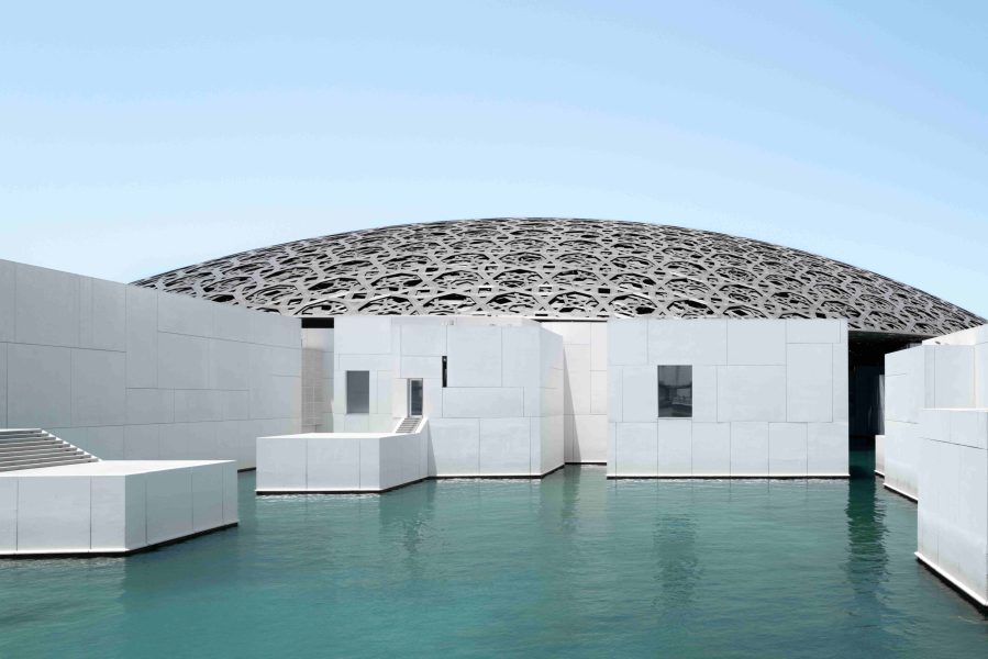 متحف اللوفر أبوظبي يستقبل أكثر من مليون زائر خلال 2023