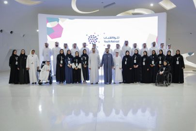 محمد بن راشد يلتقي 200 شاب وشابة من أبناء الإمارات في 