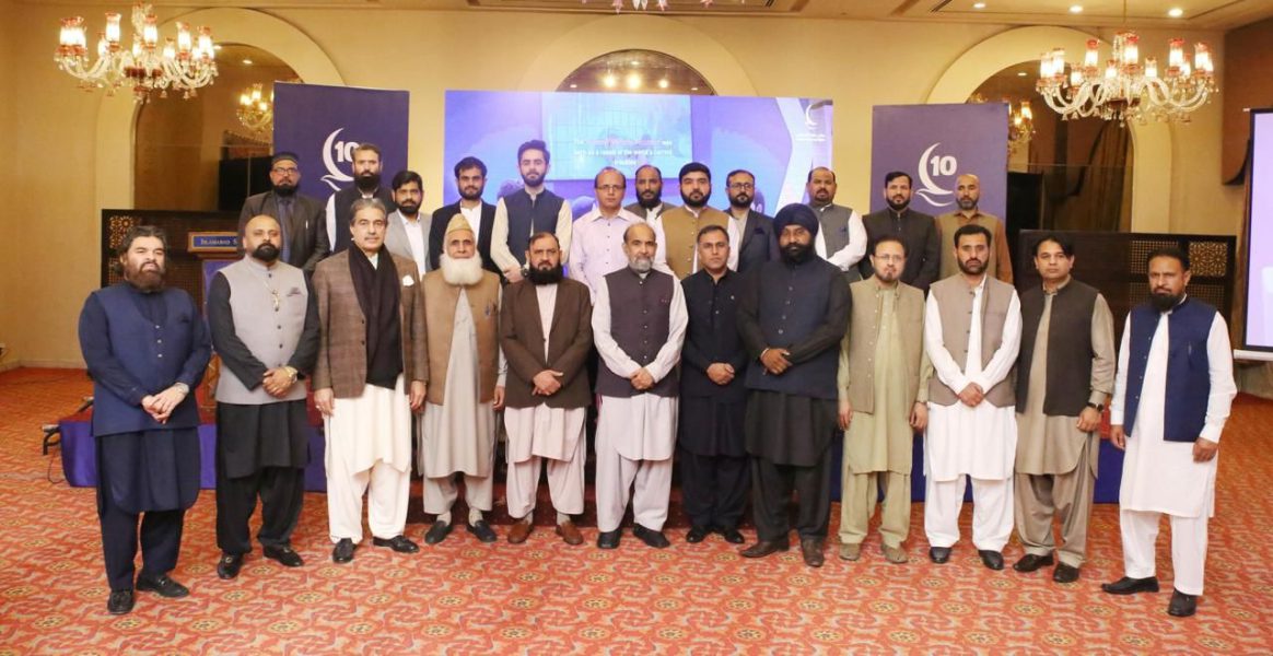 “حكماء المسلمين” ينظم إفطارا جماعيا لقادة ورموز الأديان في كازاخستان وباكستان