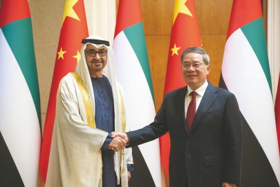 رئيس الدولة يبحث مع رئيس مجلس الدولة الصيني سبل تعزيز علاقات البلدين