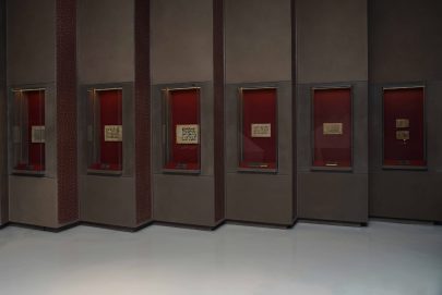 معرض ذخائر مكتبة محمد بن راشد ... متحف ثقافات الشعوب ونافذة على تاريخ العالم