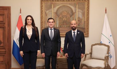 سفير الإمارات يلتقي وزير خارجية الباراغواي
