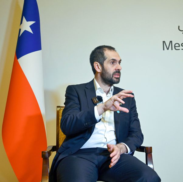 وزير الاقتصاد التشيلي: 2 مليار دولار حجم استثمارات الإمارات عام 2023