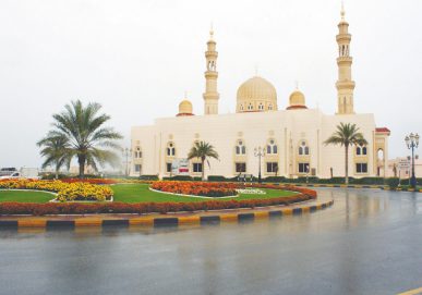 جامع الشيخ راشد بن أحمد القاسمي في دبا الحصن