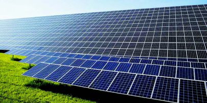 الإمارات ترسخ مكانتها في قطاع الطاقة الشمسية