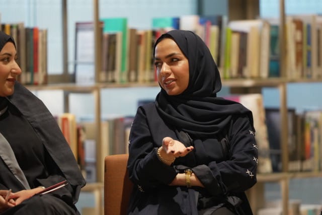 القطة التي انقذت الكتب … جلسة (رواق) القادمة