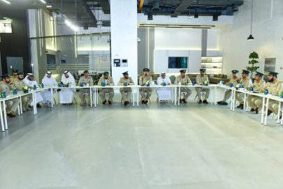 اللواء العبيدلي يترأس اجتماع القيادات العليا في شرطة دبي