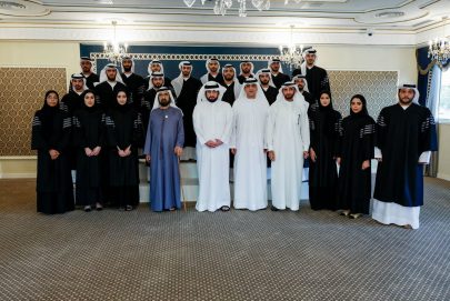 أمام محمد بن راشد.. 20 من أعضاء النيابة العامة الجُدد في دبي يؤدون اليمين القانونية
