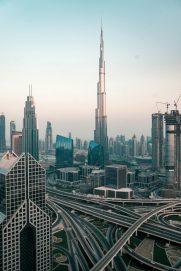 بيوت يصدر تقرير السوق العقاري للمبيعات والإيجار في دبي في النصف الأول 2024