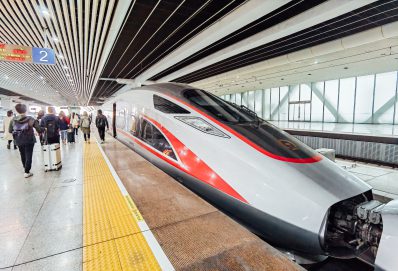 860 مليون رحلة ركاب عبر السكك الحديدية الصينية في يوليو وأغسطس