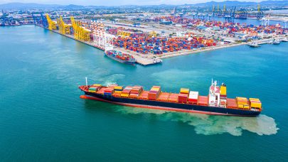 أسعار الشحن البحري ترتفع عالمياً بأكثر من 200% خلال النصف الأول