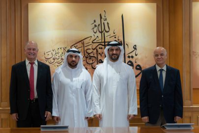 سلطان بن أحمد القاسمي يشهد توقيع اتفاقية كرسي استاذية باسم “نفط الشارقة الوطنية” بجامعة الشارقة