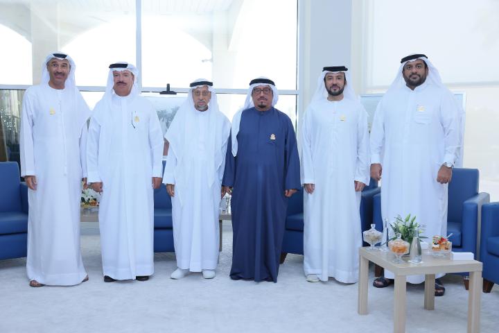 ضاحي خلفان: الاستثمار في التعليم هو استثمار في المستقبل