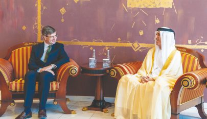 سعود بن صقر يستقبل سفير فرنسا وقنصلها العام