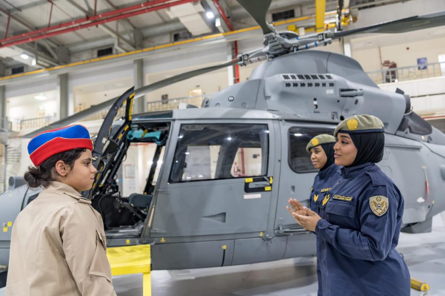 مؤسسة “تحقيق أمنية” تحتفل بإنجاز مميز: الأمنية 7000، تحقيق لحلم الطفلة فطيم بأن تصبح طيار مقاتل بالتعاون مع وزارة الدفاع