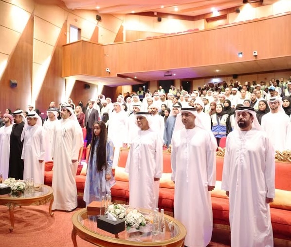 شرطة أبوظبي تحتفل بتخريج “6111”عضواً من كلّنا شرطة تزامناً مع  اليوم العالمي للتطوع