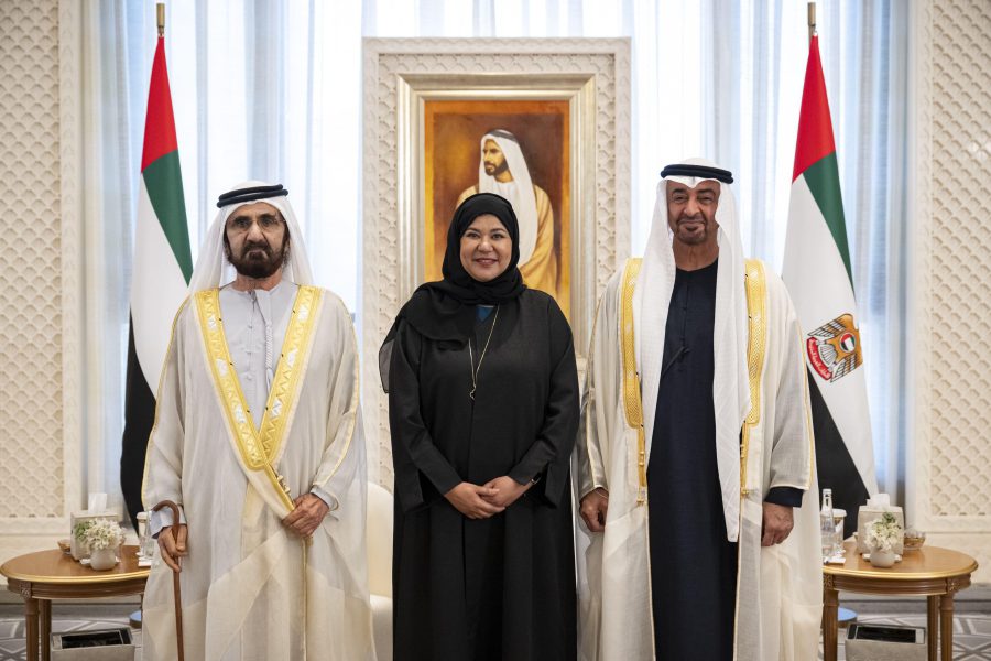 أمام رئيس الدولة ونائبيه.. وزيرة الأسرة في حكومة الإمارات تؤدي اليمين الدستورية