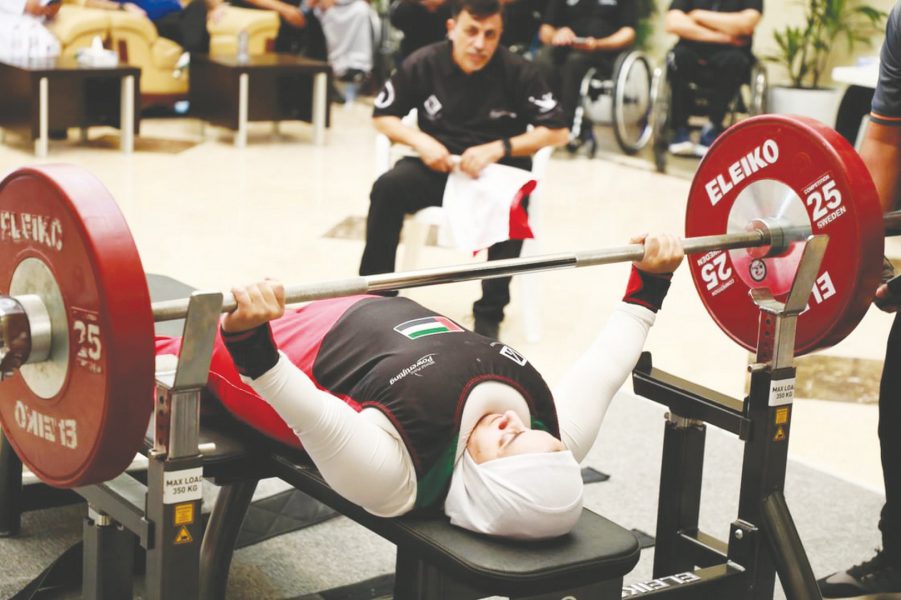 40 لاعباً ولاعبة يختتمون تجمع “رفعات القوة”