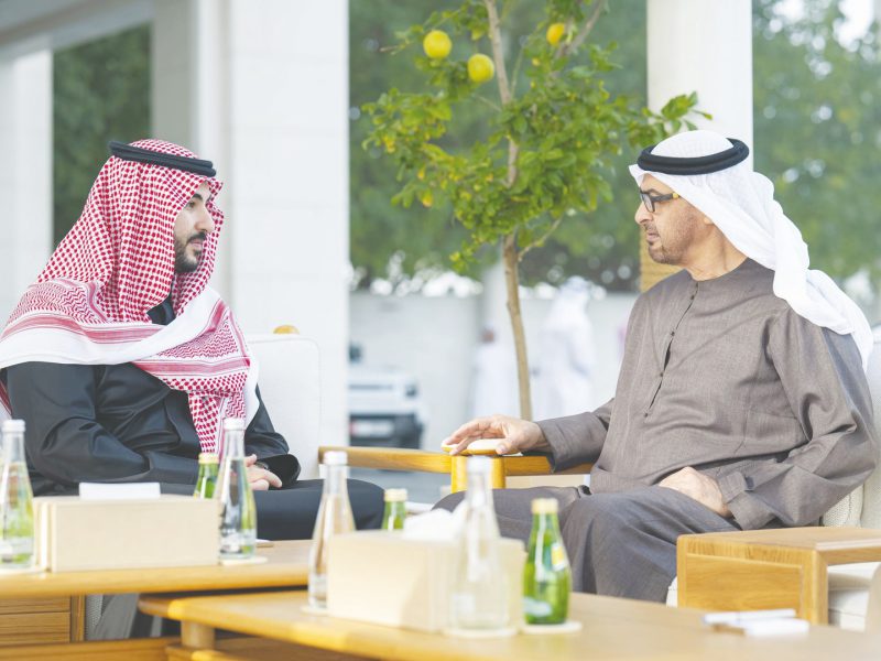رئيس الدولة يبحث العلاقات الأخوية الراسخة مع وزير دفاع السعودية