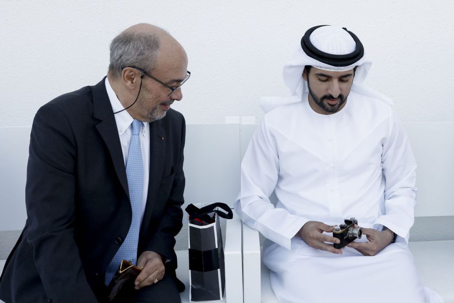 حمدان بن محمد يلتقي رئيس المجلس الإشرافي لشركة “لايكا” العالمية