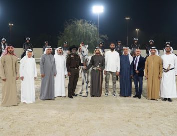 وفد أمريكي يطلع على الجهود التطويرية في”الدوريات الخاصة” بشرطة أبوظبي