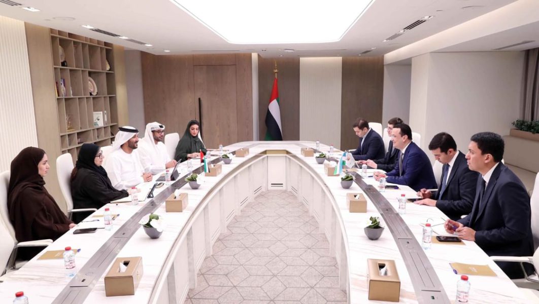 الإمارات وأوزبكستان تبحثان سبل تطوير العلاقات الاقتصادية