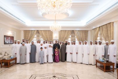 خالد بن محمد بن زايد يزور حميد محمد بخيت الكتبي في منطقة العين