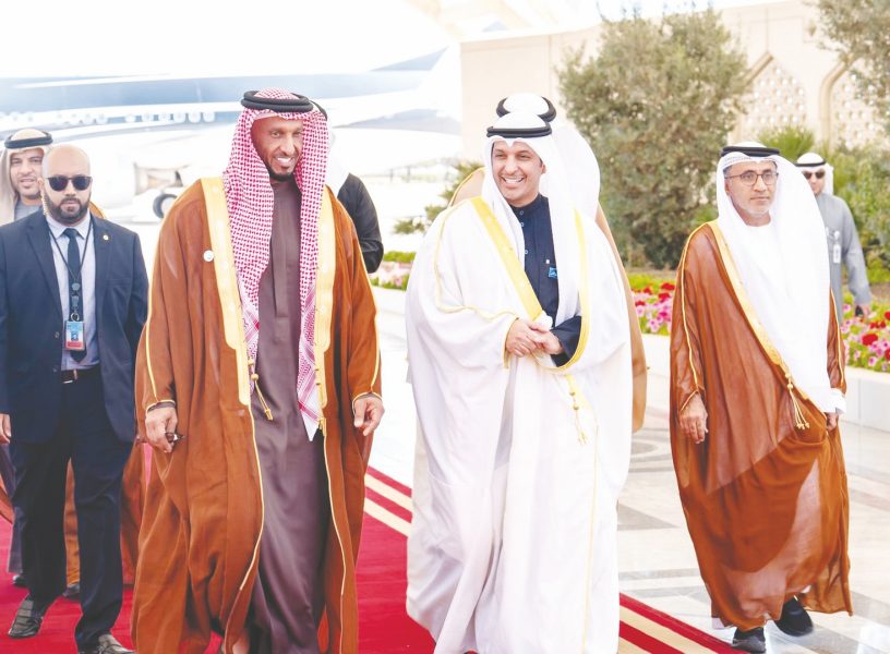 رئيس المكتب الوطني للإعلام يلتقي وزير الإعلام والثقافة بدولة الكويت