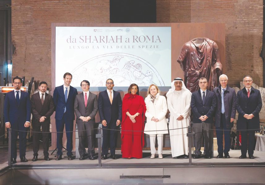 بدور القاسمي تفتتح في روما معرضاً لـ 110 قطع أثرية نادرة تكشف دور الشارقة التاريخي
