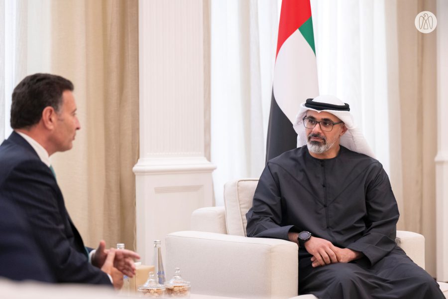 خالد بن محمد بن زايد يستقبل رئيس مجلس النواب الأردني