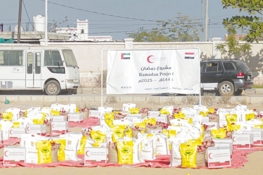 “الهلال” يدشن برنامج المير الرمضاني لدعم الأسر المتعففة في حضرموت