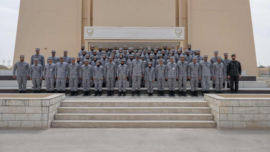 الحرس الوطني يحتفل بتخريج الدورة التخصصية الأولى للمجندات