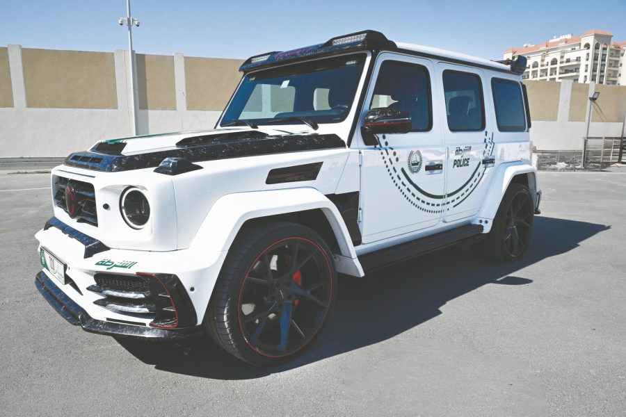 شرطة دبي.. الدوريات السياحية نموذج للحداثة الأمنية والترويج الحضاري