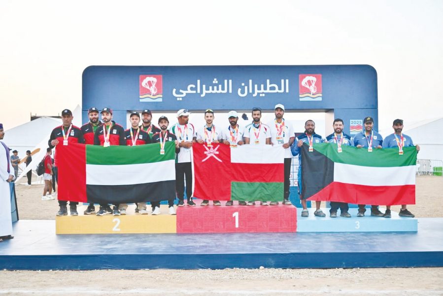 الحمادي يكرر إنجازه ويهدي الإمارات ذهبية ثالثة في دورة الألعاب الخليجية الشاطئية