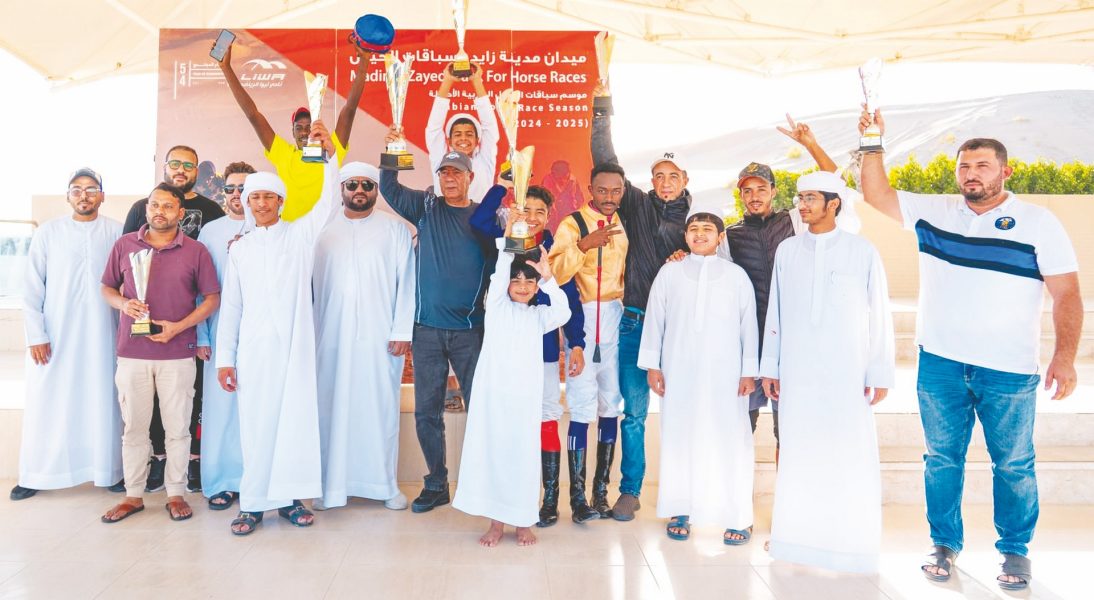 “حيزوم” و ” ميقات” يتصدران السباق الـ 9 للخيول العربية في الظفرة