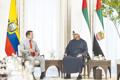 رئيس الدولة ورئيس الإكوادور يبحثان سبل تعزيز العلاقات الثنائية