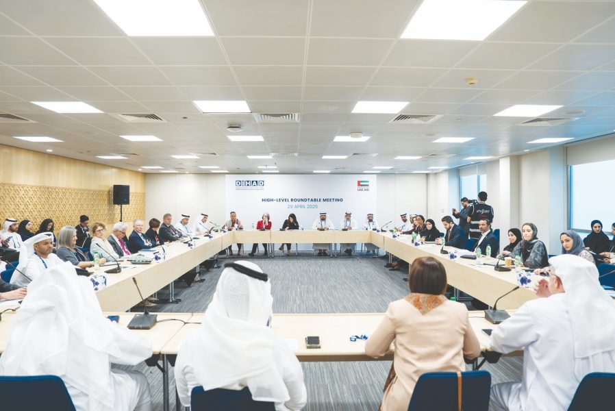 “الإمارات للمساعدات الدولية” تُنظم طاولة مستديرة مع شركائها الإستراتيجيين