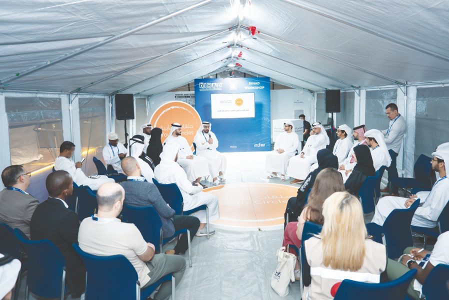 “مجلس شباب الإمارات للعمل الإنساني” يناقش تعزيز دور الشباب في العمل الإنساني التطوعي