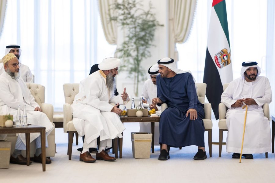 رئيس الدولة يستقبل رئيس مؤسسة خيرية