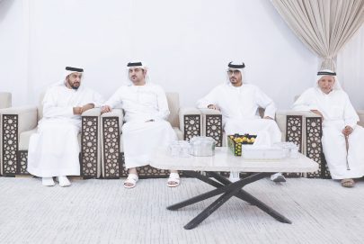 مكتوم بن محمد يقدّم واجب العزاء في وفاة عوشه بنت مكتوم