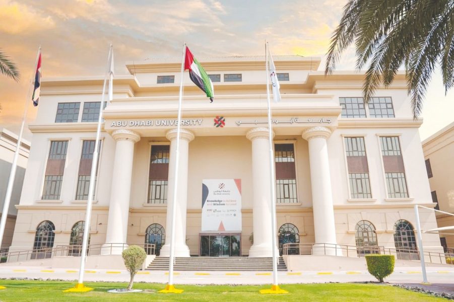 جامعة أبوظبي توثق أكثر من 4 آلاف ورقة بحثية في مؤشر “سكوبس” العالمي