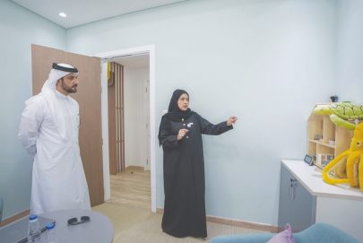 سلطان بن أحمد القاسمي يزور “كنف” بيت الطفل في الشارقة
