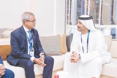 الإمارات والمالديف تبحثان سبل تعزيز التعاون في مجالي السياحة والضيافة