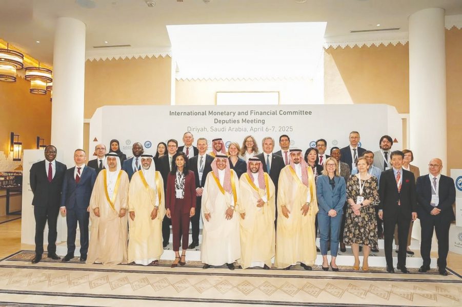 الإمارات تشارك في اجتماع وكلاء اللجنة الدولية للشؤون النقدية والمالية في الرياض