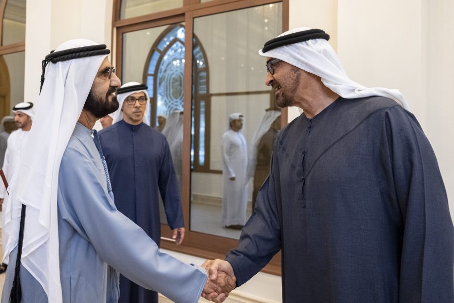 رئيس الدولة يستقبل محمد بن راشد